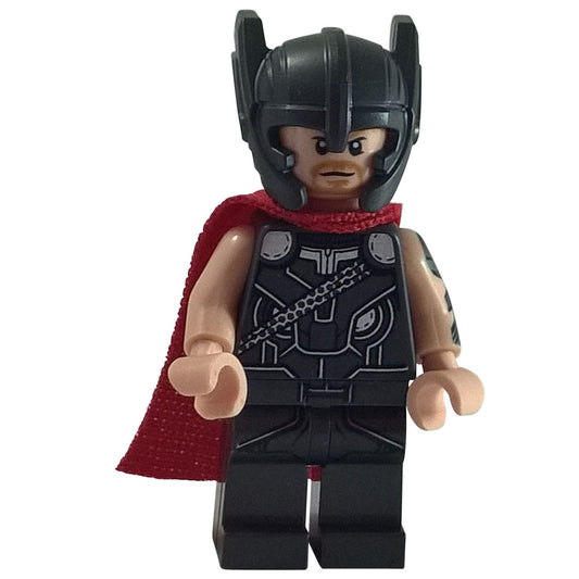 thor-red-cape-helmet-76084