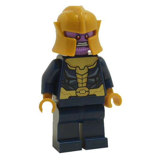 Thanos mit Helm 