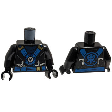 Torso Ninjago mit blauen und goldenen Riemen und Gürtel, rundem Emblem, Waffen und dunkelblauem Unterhemdmuster 