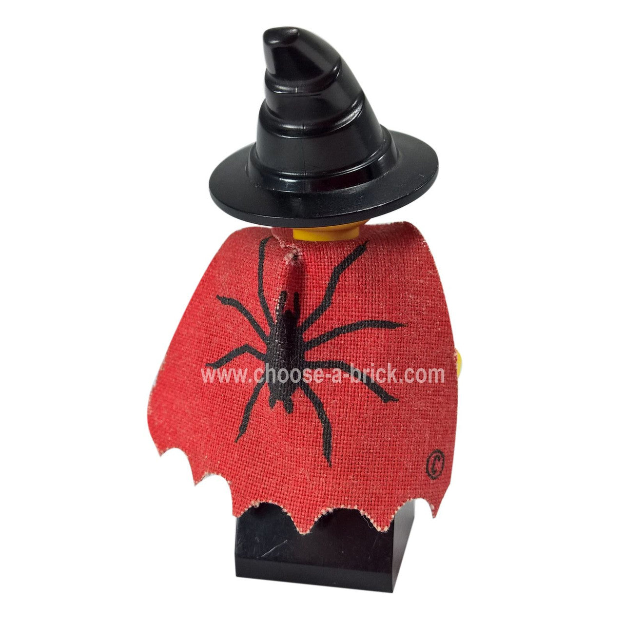 LEGO Minifigure Fright Knights - Witch with Cape - cas032, different angle.