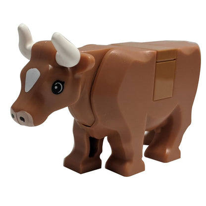 LEGO Part Cow with light nougat muzzle and white spot on head pattern, featuring short horns - lego64452pb01c03mnougatnew