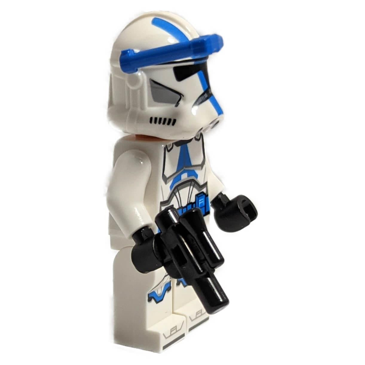 LEGO Minifigure Clone Trooper Officer, 501st Legion (Phase 2) - Blue Rangefinder, Helmet Holes - sw1246 - sw1246wpnew (standing view)