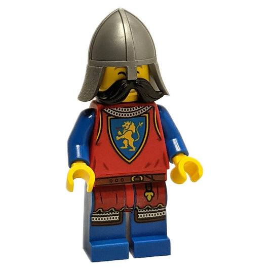 Löwenritter männlich mit Halsprotektor & Schnurrbart
<p><a href="https://www.choose-a-brick.de/collections/castle-minifiguren">Sie suchen mehr mittelalterliche LEGO Minifiguren? Hier klicken!</a></p>