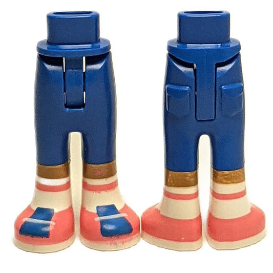 Mini-Puppenhose mit trendigen Korallen- und blauen Schuhen